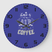 Riecht wie Kaffee Große Wanduhr (Vorderseite)
