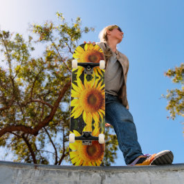 Riesenblume, gelbe Blütenmuster Skateboard