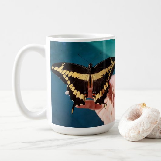 Riesengelbes Frack Butterfly Kaffeetasse (Mit Donut)
