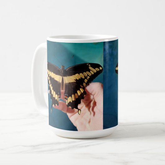 Riesengelbes Frack Butterfly Kaffeetasse (Vorderseite Links)
