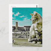 Riesenkatze sitzend in der quadratischen surrealen postkarte (Vorne/Hinten)