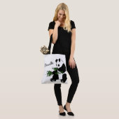 Riesenpanda frisst Bambus Name Tasche (Am Model)