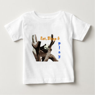 Riesenpanda in einer Wildtierzoo-Fotografie. Baby T-shirt
