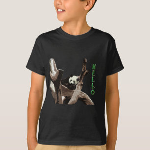 Riesenpanda in einer Wildtierzoo-Fotografie. T-Shirt