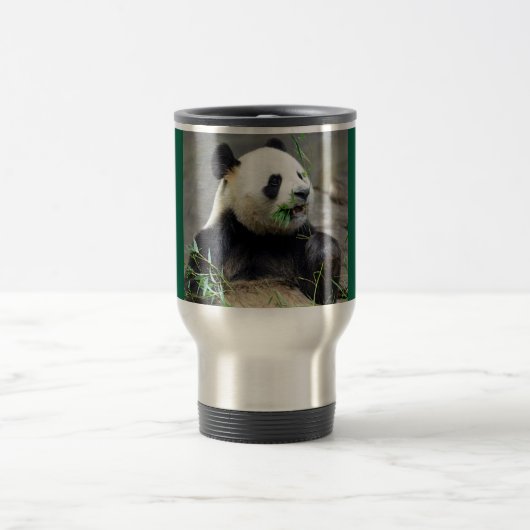 Riesenpanda isst Bambus Reisebecher (Mittel)