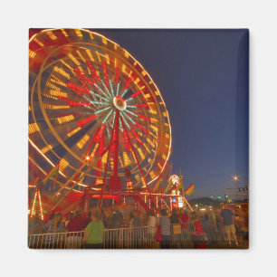 Riesenrad bei Dämmerung in der Nordwestmontana Magnet