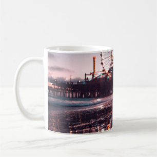 Riesenrad während der goldenen Stunde Kaffeetasse