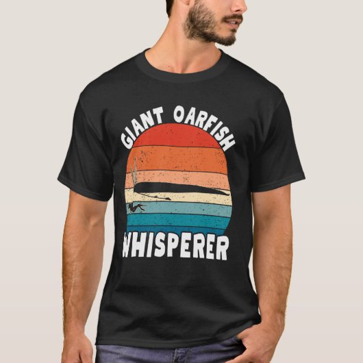 Riesenruderfisch-Flüsterer Langgestreckter Fisch T-Shirt (Vorderseite)