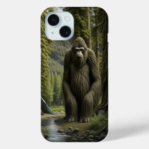 Riesiger Bigfoot sitzt im Wald Case-Mate iPhone Hülle
