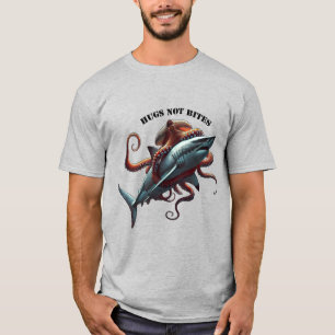 Riesiger Oktopus umarmt einen riesigen Weißen Hai T-Shirt