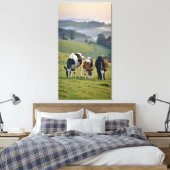 Rinder grasen auf der Weide Leinwanddruck (Insitu (Schlafzimmer))
