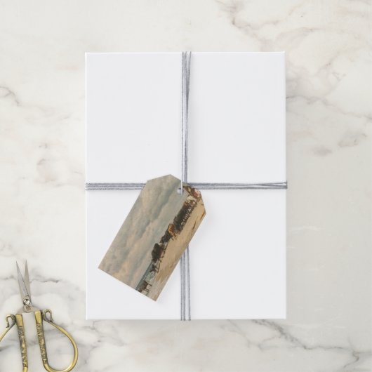 Rinderbestand am Meer (von Eugène Burnand) Geschenkanhänger (Mit Garn)