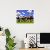 Rinderherde und bewölkter Himmel Poster (Heimbüro)