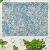Ringelblume von William Morris Geschirrtuch (Gefaltet)
