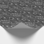 Ringen in der Verlobung des neuen Lichtmusters Geschenkpapier (Ecke)