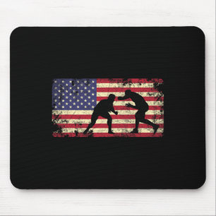 Ringender Wrestler kämpft mit amerikanischer Flagg Mousepad