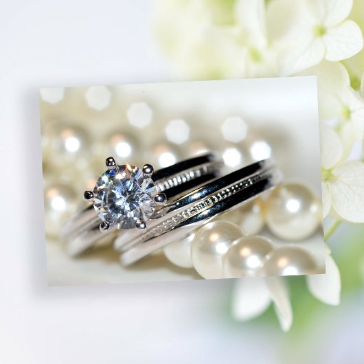 Rings and White Pearls Hochzeitseinladung Einladung