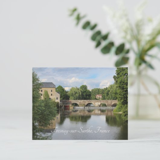 Río Sarthe, Fresnay-sur-Sarthe, Frankreich Postkarte (Stehend Vorderseite)