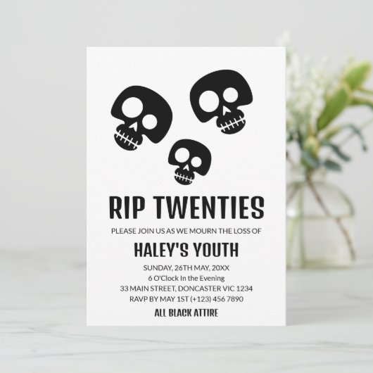 RIP Twenties 20s Skull Funny Funeral 30th Birthday Einladung (Stehend Vorderseite)