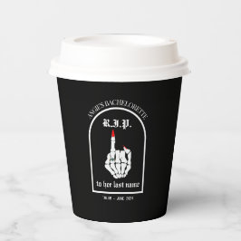 RIP zu den Papieraufklebern des Junggeselinnen-Abs Pappbecher