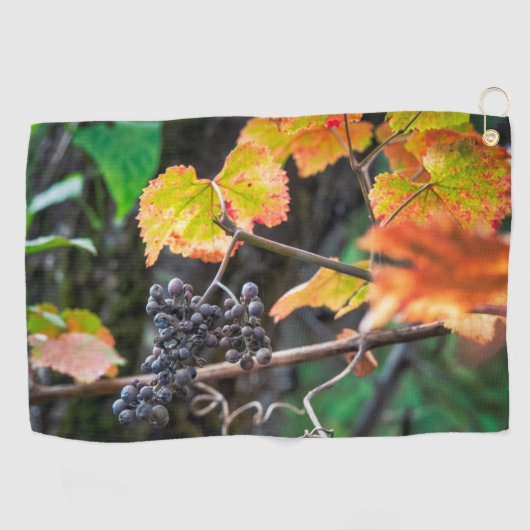 Ripe Isabella Traube Golfhandtuch (Horizontal)