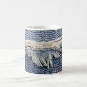 Rippte Jeans Textur, stilvoller Hintergrund. Kaffeetasse (Mittel)