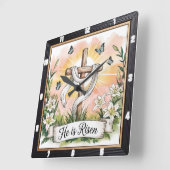 Risen Cross Lilies Oaster Quadratische Wanduhr (Winkel)