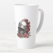 Ritter in schimmernder Rüstung Helm rote Rosen Milchtasse (Rechte Ecke)