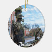 Ritterstatuen in Potsdam Keramik Ornament (Links)