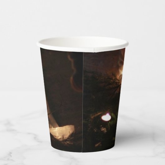 Ritual Paper Cup bei Kerzenlicht - Anpassbar Pappbecher (Rechts)