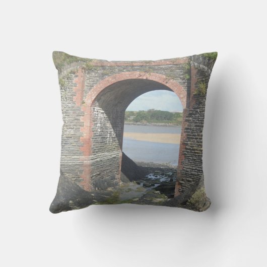 river bridge kissen (Rückseite)