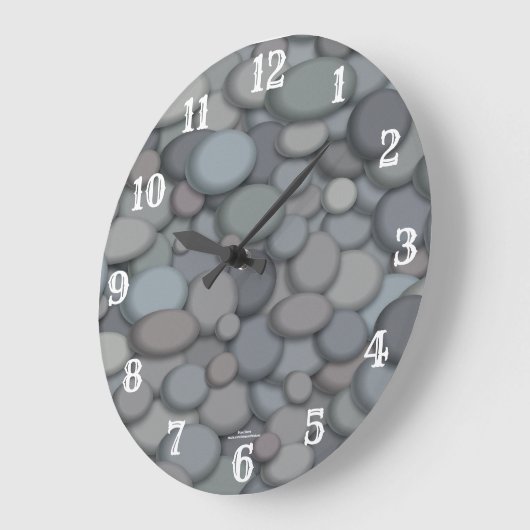River Pebbles with White Numbers Große Wanduhr (Winkel)