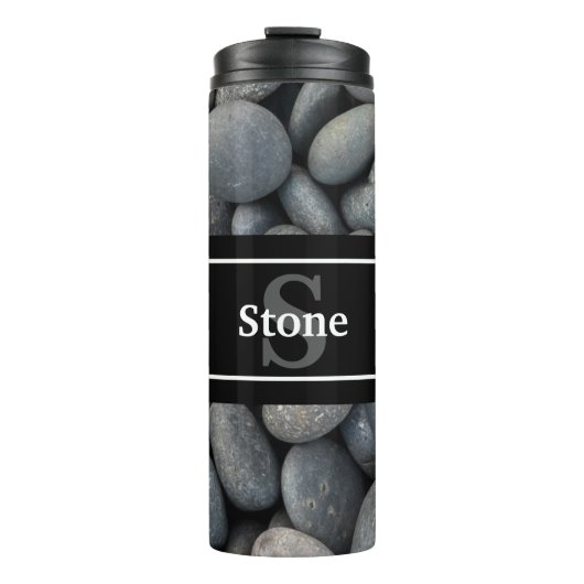 River Rocks mit Name und Monogram Thermosbecher (Vorderseite)