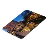 Riverwalk in der Abenddämmerung im Zentrum von San Magnet (Linke Seite)