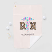 "RN" in Leopard-Printwerbung - farbiges medizinisc Golfhandtuch (Insitu)