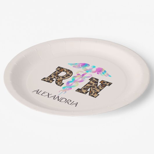 "RN" in Leopard-Printwerbung - farbiges medizinisc Pappteller (Schrägansicht)