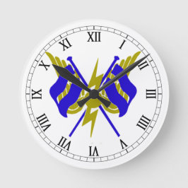 RO G und T Gemischte Abzeichen Runde Wanduhr