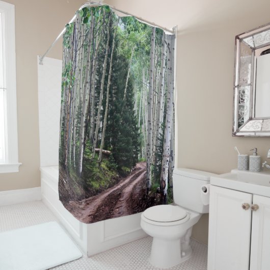 Road Through The Birch Duschvorhang (Beispiel)