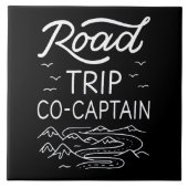 Road Trip Co-Captain I Fliese (Vorderseite)
