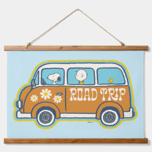 Road Trippin   Peanuts Road Trip Van Wandteppich Mit Holzrahmen