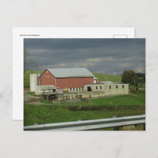 Roadside Barn Postkarte (Vorne/Hinten)