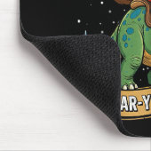 Roar-y Christmas Funny Santa Riding Dinosaur Trice Mousepad (Ecke)