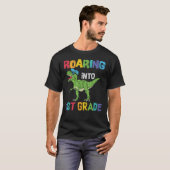 Roaring 1. Klasse Back School T rex Dinosaur Kinde T-Shirt (Vorne ganz)