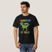 Roaring 3. Klasse Back School T rex Dinosaur Kinde T-Shirt (Vorne ganz)