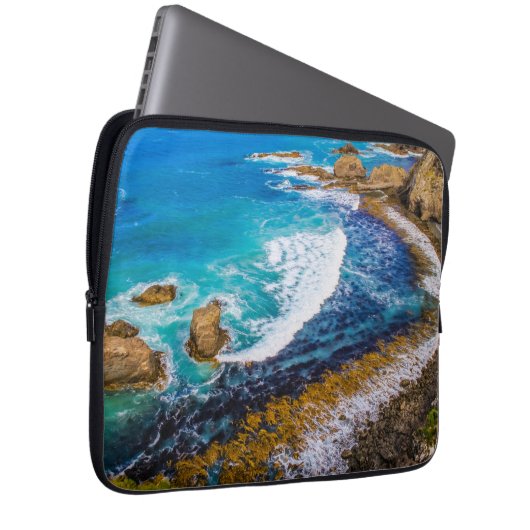 Roaring Bay am Nugget Point Laptopschutzhülle (Vorne Rechts)