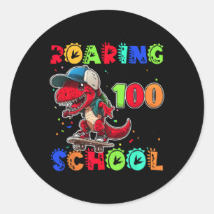 Roaring in 100 Tage der Schule Dino T-rex Skatebo Runder Aufkleber
