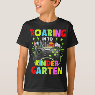 Roaring in den Kindergarten Kindergarten T-Shirt