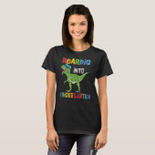 Roaring Kindergarten Back School T rex Dinosaurier T-Shirt (Vorne ganz)