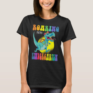 Roaring Kindergarten Dinosaur Willkommen zurück zu T-Shirt