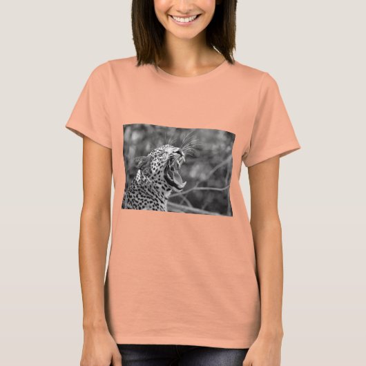 Roaring Leopard T - Shirt (Vorderseite)